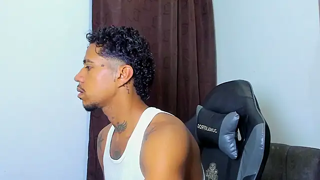 violet and myers online show from March 25, 6:07 pm