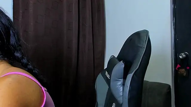 violet and myers online show from March 22, 8:10 pm