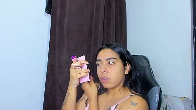 violet and myers online show from February 13, 10:10 pm