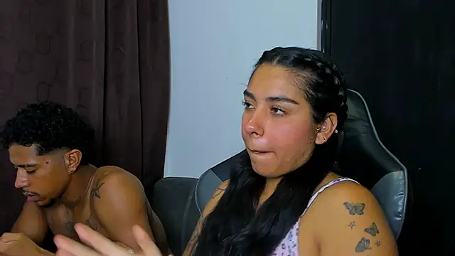 violet and myers online show from March 17, 8:45 pm