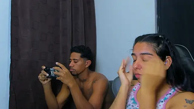 violet and myers online show from March 5, 2:13 pm