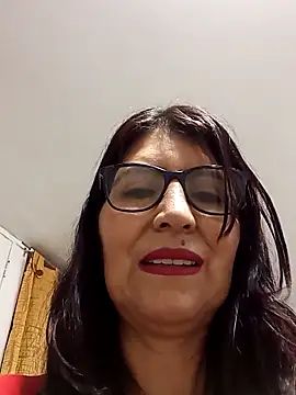 Snapshot of swity_foster chatting on February 2, 9:41 am swity foster online show from February 2, 9:41 am