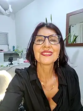 Snapshot of swity_foster chatting on February 23, 2:50 pm swity foster online show from February 23, 2:50 pm