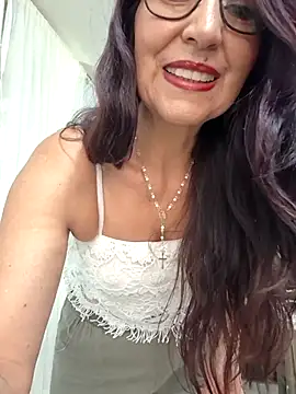 Snapshot of swity_foster chatting on July 6, 1:18 pm swity foster online show from July 6, 1:18 pm