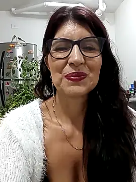 Snapshot of swity_foster chatting on February 22, 8:06 am swity foster online show from February 22, 8:06 am