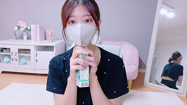 Yuna-ch online show from September 9, 8:13 am