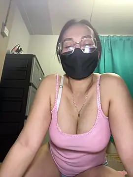 melyiaaa online show from March 27, 3:02 pm