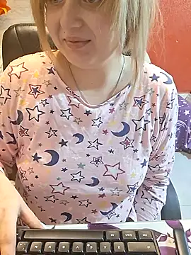 qSensi online show from November 28, 10:21 pm