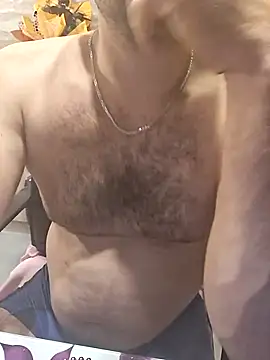 qSensi online show from November 18, 10:13 pm