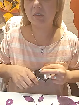 qSensi online show from November 22, 9:35 pm