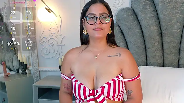 Scarlet-Noir online show from September 16, 4:13 am