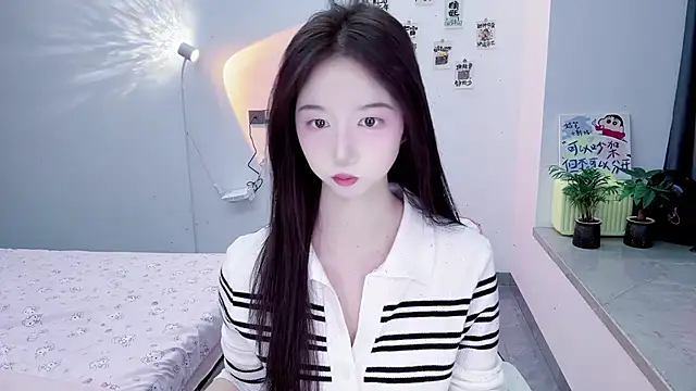 Snapshot of suger-TT chatting on October 10, 1:23 pm suger-TT online show from October 10, 1:23 pm