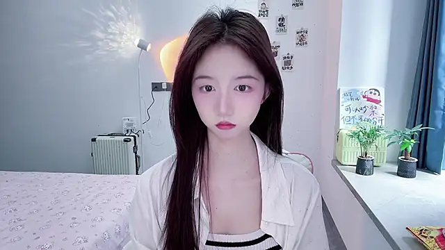 Snapshot of suger-TT chatting on November 18, 4:05 am suger-TT online show from November 18, 4:05 am