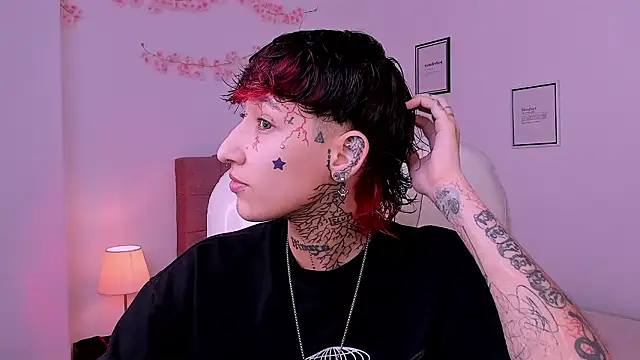 Luci Rose online show from March 13, 6:35 pm