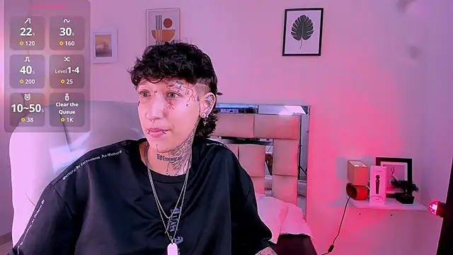 Snapshot of Luci_Rose chatting on November 11, 1:28 pm Luci Rose online show from November 11, 1:28 pm