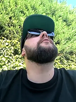 Snapshot of Ole_Plus chatting on October 28, 12:15 pm Ole Plus online show from October 28, 12:15 pm