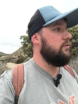 Snapshot of Ole_Plus chatting on October 10, 9:32 am Ole Plus online show from October 10, 9:32 am