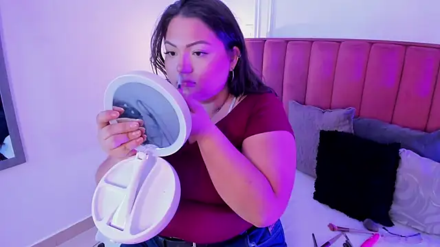 Snapshot of Tessa_Sinclaire chatting on September 18, 9:51 pm Tessa Sinclaire online show from September 18, 9:51 pm