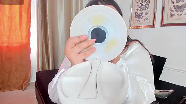 Snapshot of Tessa_Sinclaire chatting on September 27, 8:04 pm Tessa Sinclaire online show from September 27, 8:04 pm