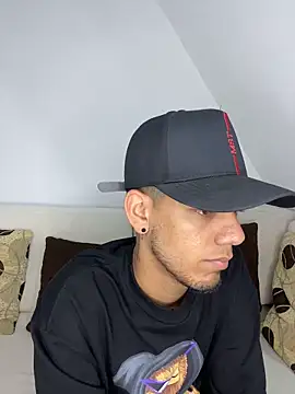 liam cam online show from January 19, 4:38 am