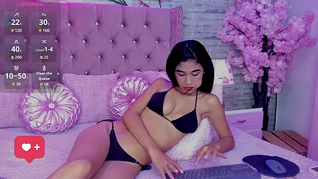 ZaryJonnes online show from September 25, 9:21 pm