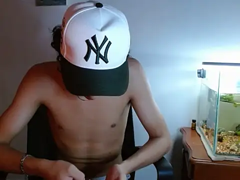 Snapshot of Xtremeplay_18 chatting on September 26, 8:16 pm Xtremeplay 18 online show from September 26, 8:16 pm