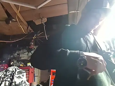 twistafatpipe online show from March 25, 10:36 am