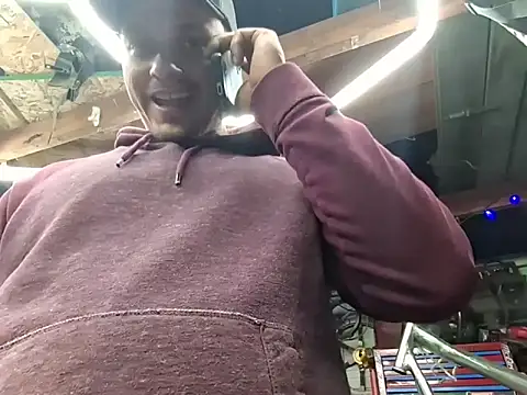 twistafatpipe online show from March 17, 12:46 am