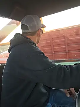 twistafatpipe online show from October 23, 10:52 pm