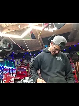 twistafatpipe online show from February 17, 6:22 am