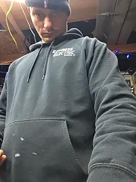 twistafatpipe online show from March 15, 2:24 pm