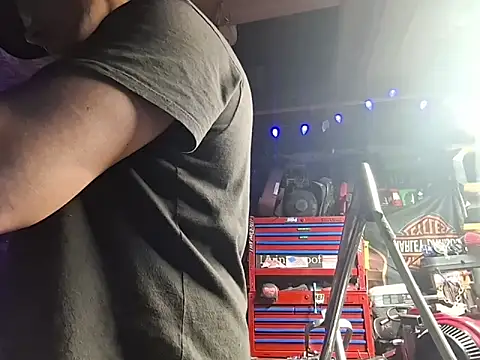 twistafatpipe online show from March 22, 12:47 am