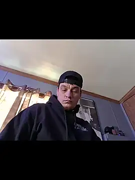 twistafatpipe online show from February 10, 7:57 pm