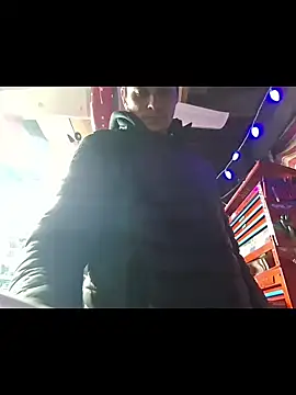 twistafatpipe online show from December 19, 8:06 am