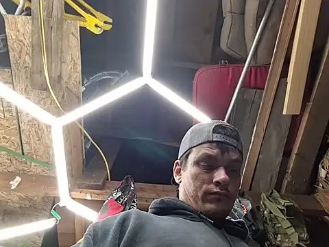 twistafatpipe online show from February 26, 4:56 am