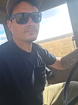 twistafatpipe online show from October 21, 6:51 pm