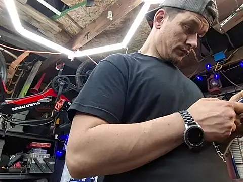 twistafatpipe online show from March 26, 5:44 pm