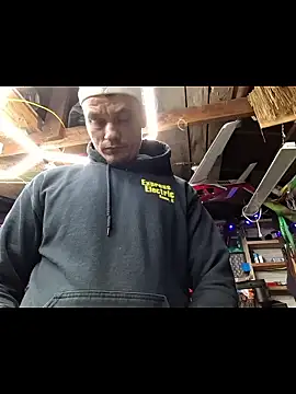 twistafatpipe online show from January 10, 8:09 am