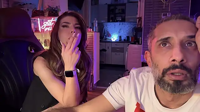 Secret Lovers1 online show from January 17, 10:35 pm