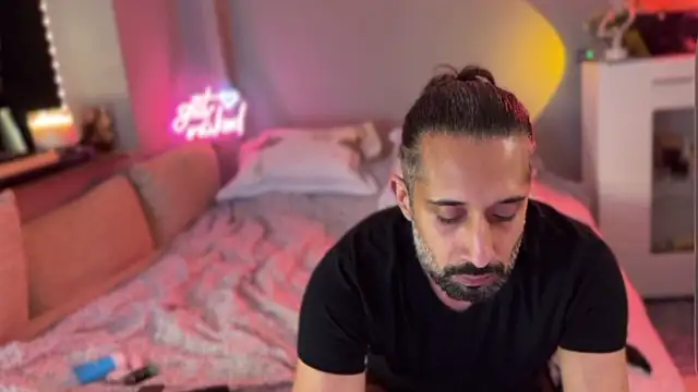 Secret Lovers1 online show from May 1, 7:52 pm