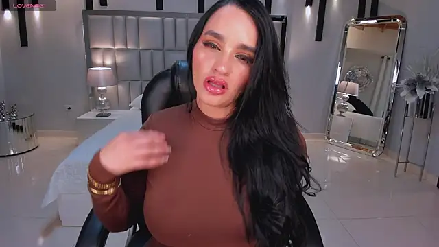 Snapshot of NovaSpencer chatting on November 22, 8:29 pm NovaSpencer online show from November 22, 8:29 pm