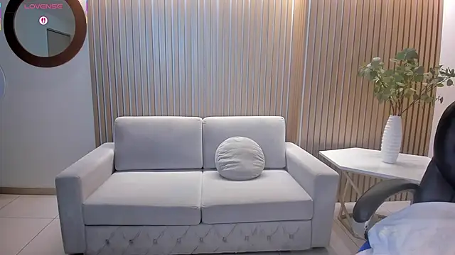 VeronicaBlue online show from February 1, 10:13 am