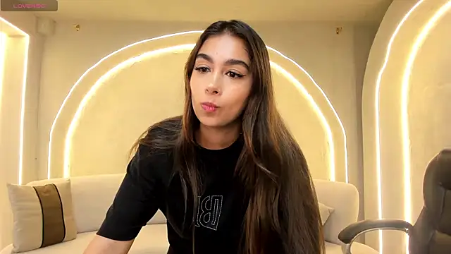 VeronicaBlue online show from December 19, 1:35 pm