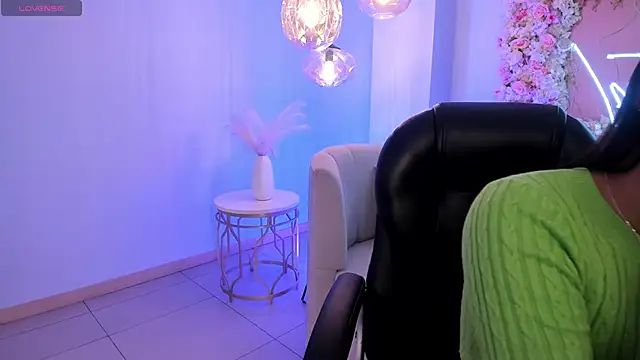 Snapshot of AyshelBrown chatting on October 9, 3:40 am AyshelBrown online show from October 9, 3:40 am