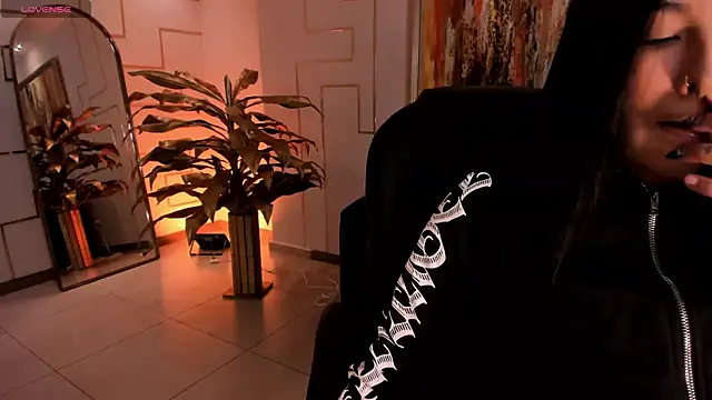 Snapshot of AyshelBrown chatting on November 23, 4:22 am AyshelBrown online show from November 23, 4:22 am