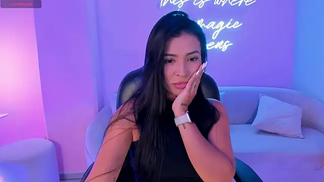 Snapshot of AyshelBrown chatting on October 23, 4:44 am AyshelBrown online show from October 23, 4:44 am