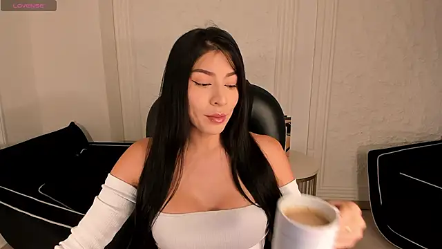 MaddisonTaylor1 online show from June 30, 7:58 pm
