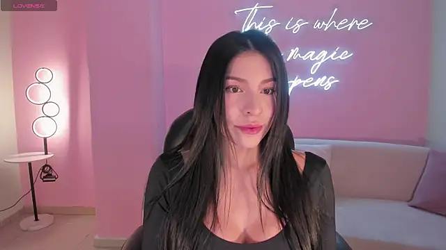 MaddisonTaylor1 online show from May 3, 5:16 pm