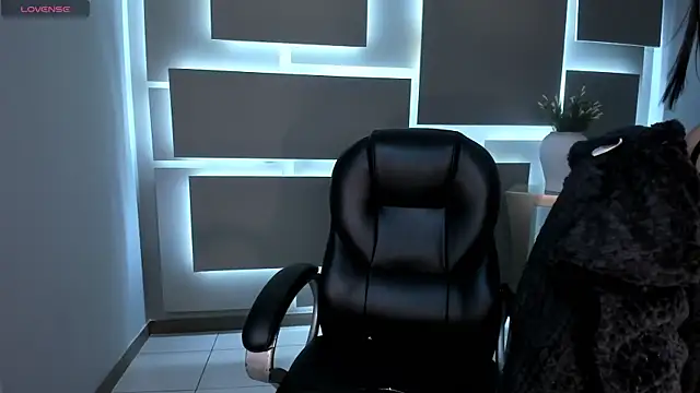 MilaColeman online show from September 19, 2:04 am