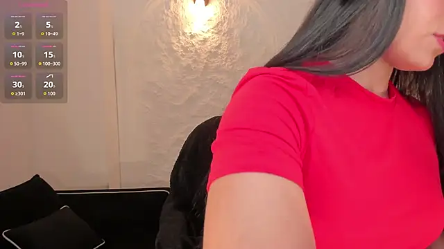 Snapshot of MilaColeman chatting on November 12, 2:04 am MilaColeman online show from November 12, 2:04 am